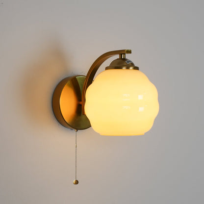 Art Deco Wandlamp Goud - Elegante Muurlamp met Warm Wit Glas voor Vintage Interieur