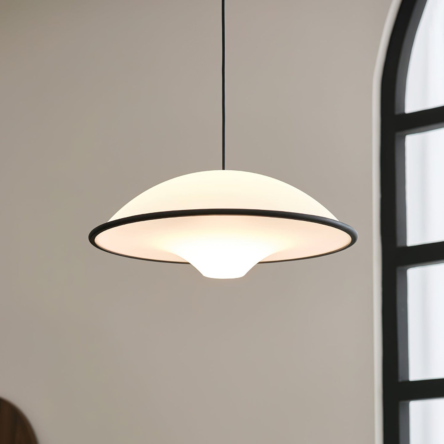Fontana Moderne LED Hanglamp – Minimalistisch UFO-Geïnspireerd Design
