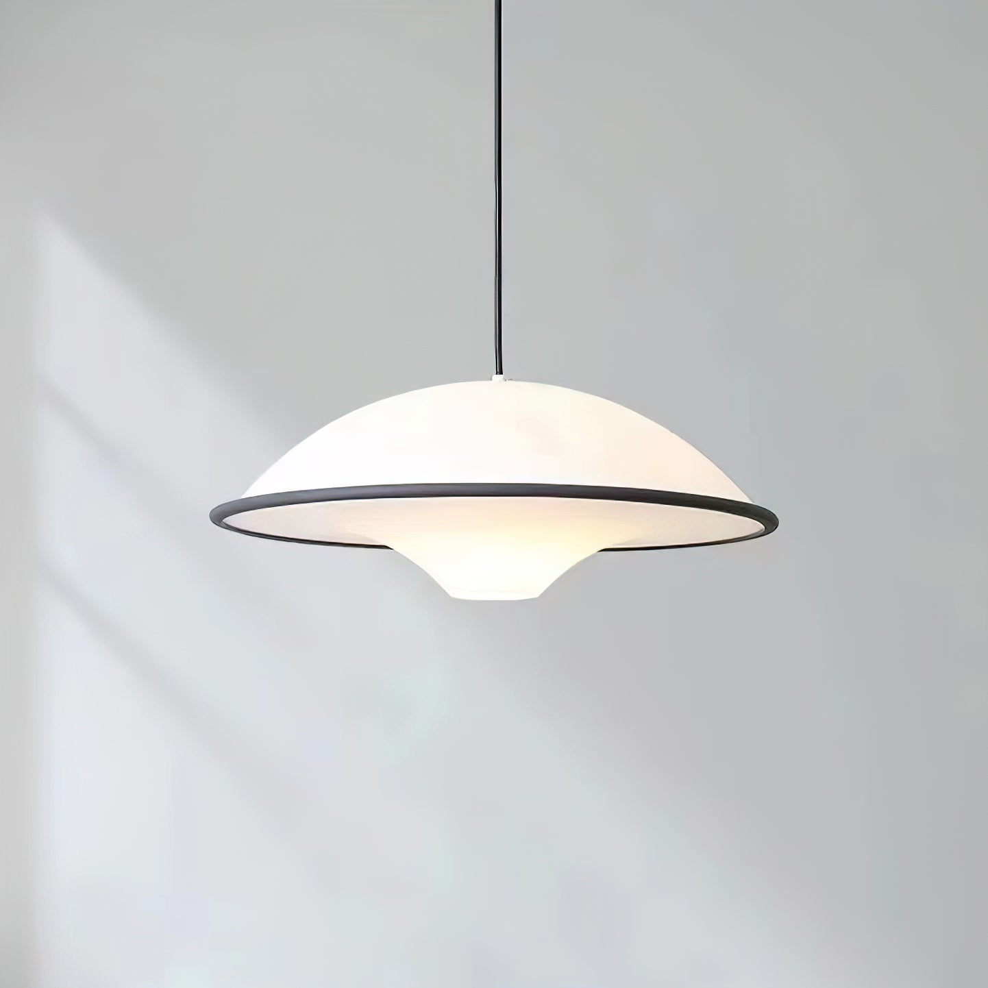 Fontana Moderne LED Hanglamp – Minimalistisch UFO-Geïnspireerd Design
