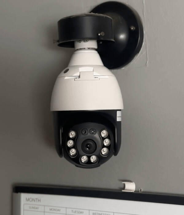 360° HomeGuard Lamp Camera – Slimme Panoramische Beveiliging met Bewegingsdetectie