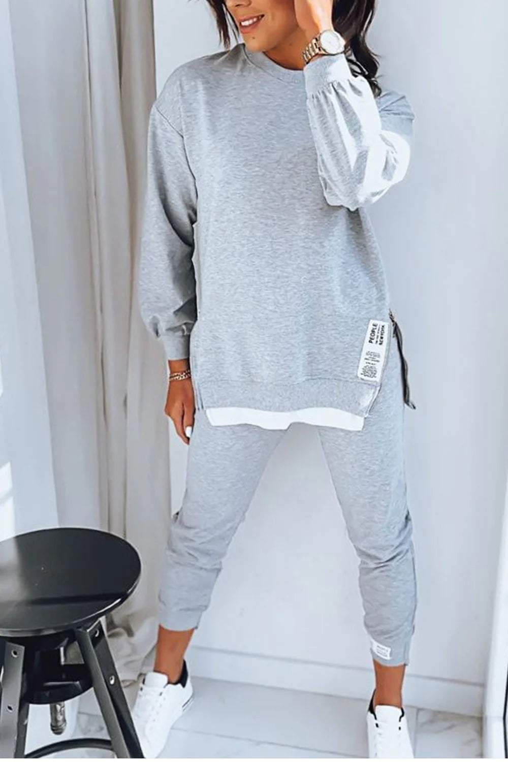 Dames Sweatshirt en Broek Set – Comfort en Elegantie in Zachte Stof